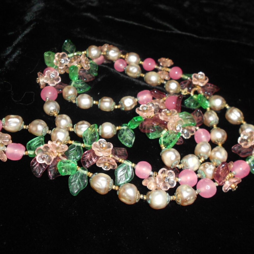 Rare Miriam Haskell Early Gripoix Glass Flowers Pearls Necklace by Frank Hess